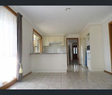 12 Shields Court, Altona Meadows, Vic 3028 - Photo 2