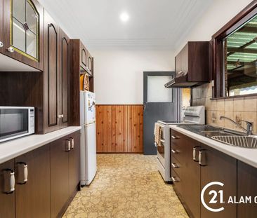 Charming Family Home in Quiet Leumeah Location !!! - Photo 5