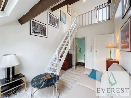 Châtelain! Beau Duplex Meublé 1 chambre - Photo 5