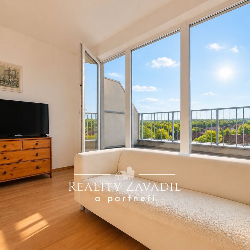 Pronájem bytu 1+kk a garsoniéry 32 m² - Photo 1