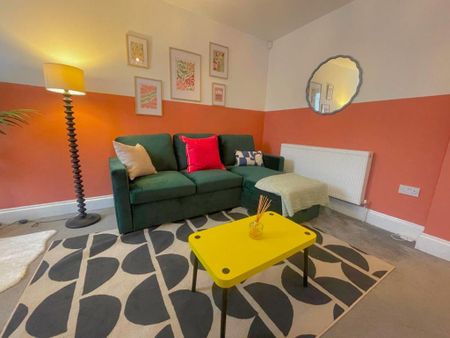 3 bedroom terraced house to rent - Photo 3