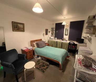 Room in a Shared Flat, Eton Hall, NW3 - Photo 5