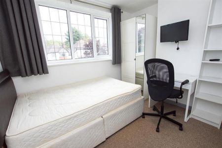 6 bedroom house to rent - Photo 3