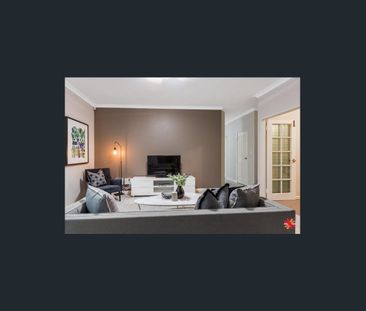 STUNNING TOWNHOUSE AVAILABLE UNTIL FEB 2027 - Photo 5