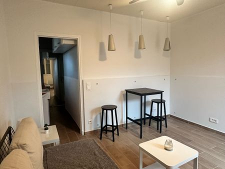 Location Appartement 2 pièces 28m² TOULON 83000 - Photo 3