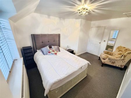 2 bedroom maisonette to rent - Photo 3