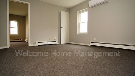 $1,695 / 2 br / 1 ba / Freshly Updated Unit St. Catharines - Photo 3