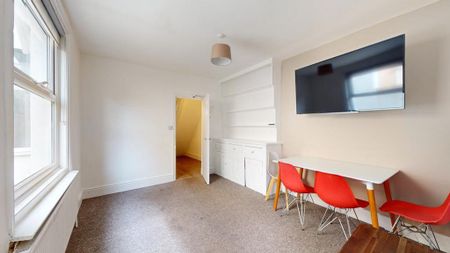 6 bedroom house to rent - Photo 3