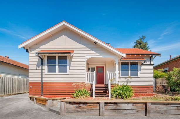 742 Whitehorse Road, Mont Albert - Photo 1