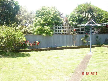 Solid, Sunny Home in Handy Whalers Gate Location - Photo 5