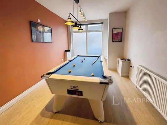 6 bedroom house to rent - Photo 1