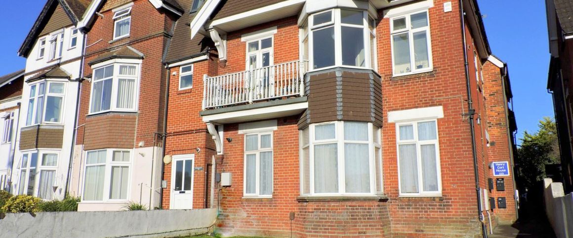 1 bedroom apartment to rent Henry Court House, 223 West Street, Fareham, PO16 - Photo 1