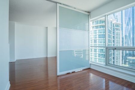 For Lease - 10 Yonge Street Unit# 2607, Toronto, Ontario - Photo 2