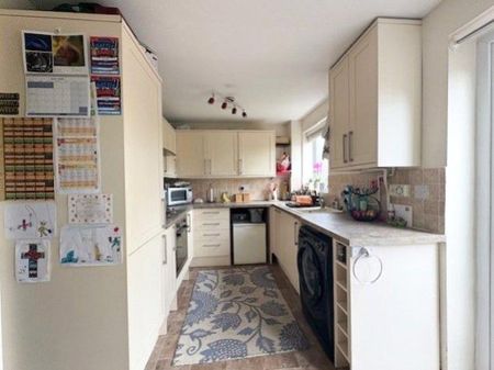2 bedroom terraced house to rent - Photo 5