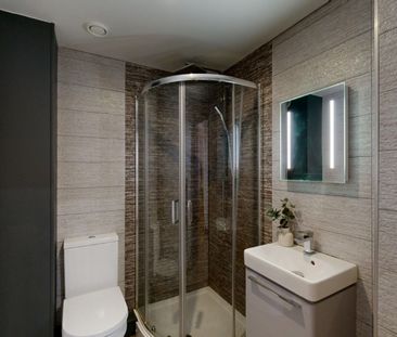 6 Bed Flat, Hoods Hideout, NG1 - Photo 4