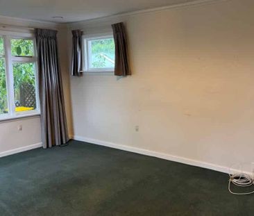 Spacious Living in Linwood - 2 Bedrooms - Photo 4