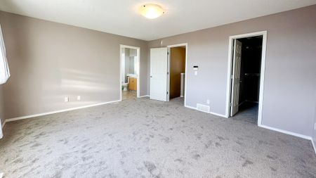 3 Bedroom End Unit Townhouse With Walkout Basement In Wildflower Community - Photo 5