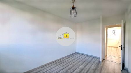 Location Appartement 4 pièces 70m² ST PRIEST 69800 - Photo 3