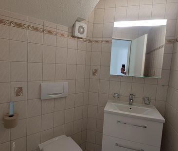 5.5-Zimmer-Maisonettewohnung mit Loggia im Herzen von Giebenach - Photo 3