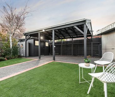 17 Leslie Street, Hawthorn VIC 3122 - House For Rent | Domain - Photo 3