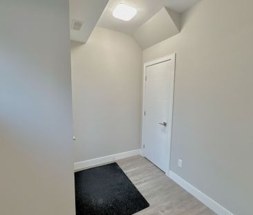 For Lease - 147 Pond Mills Road Unit# 1, London South, Ontario - Photo 5