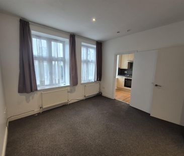 Aylmer Parade, Hornsey N2, London - Photo 3