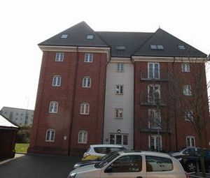 2 Bedrooms Flat to rent in Hawkins Road, Colchester, Essex CO2 | £ 196 - Photo 1