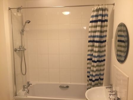 2 Bed Flat, Barleyfields, BS2 - Photo 3