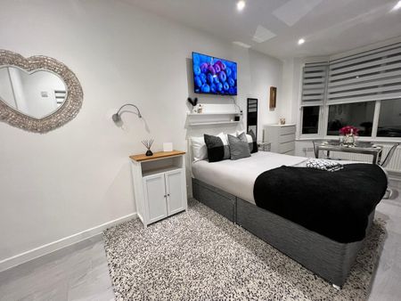 Room in a Shared House, Lowlands Road, HA1 - Photo 5