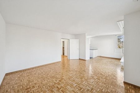 Schöne 4.5 Zimmerwohnung mit grossem Balkon in Allschwil - Photo 2