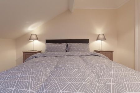 Room 5, 21 Willowbank Gardens, North Belfast, Belfast, BT15 5AH - Photo 4