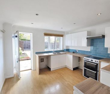 2 bedroom terraced house to rent - Photo 1