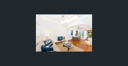 Stylish, modern two bedroom cottage - Photo 4