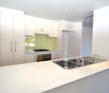 Spacious Modern Apartment in the Heart of Gosford CBD - Photo 1