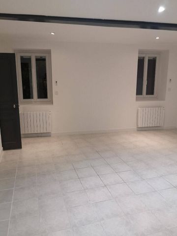 Location maison 5 pièces 155.95 m² à Saint-Maurice-de-Gourdans (01800) - Photo 5