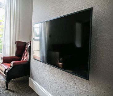 6 bedroom house to rent - Photo 2