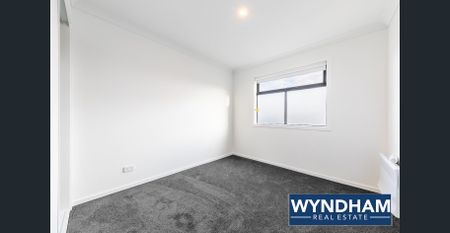 Comfortable Living with Park Views - Photo 2