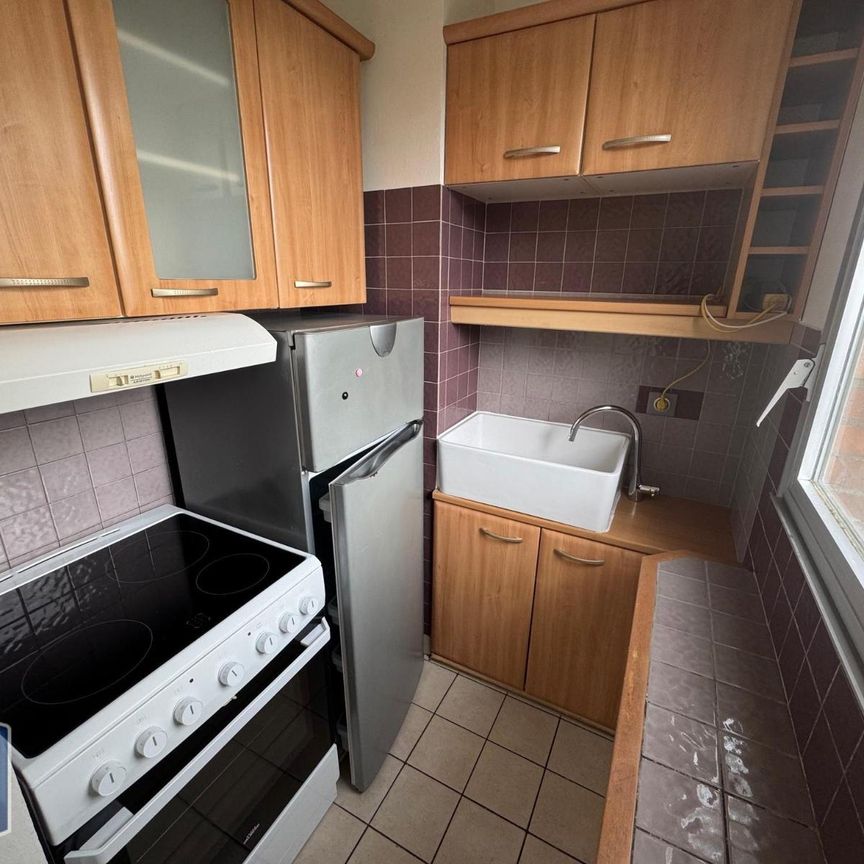 Location Appartement 1 pièce 27m² LOOS 59120 - Photo 2