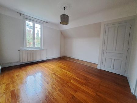 Location Appartement 6 pièces 76m² CHAMBERY 73000 - Photo 3