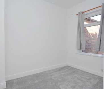 142 Greenville Road, off Grand Parade, BELFAST, BT5 5JY - Photo 4