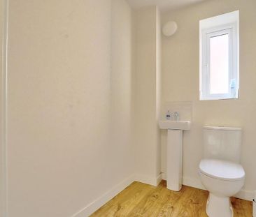 1 bedroom in a house share to rent - Photo 6