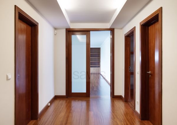 Apartamento T3+1 para arrendar em condomínio fechado na Foz