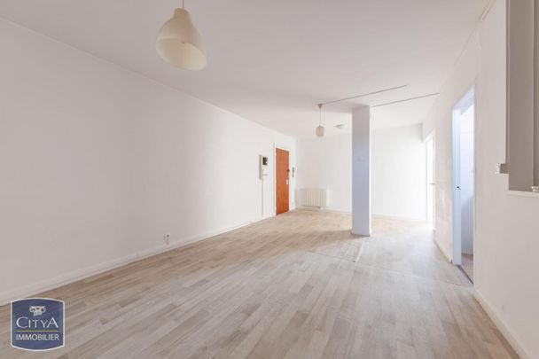 Location Appartement 1 pièce 41m² CLERMONT FERRAND 63000 - Photo 1