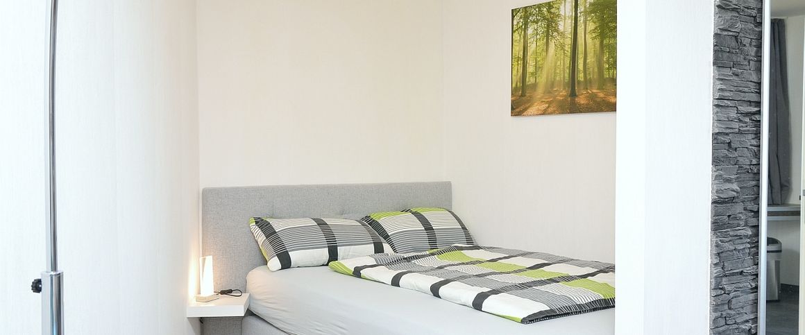 Schickes Apartment nahe Universität mit tollem Ausblick über Köln - Photo 1