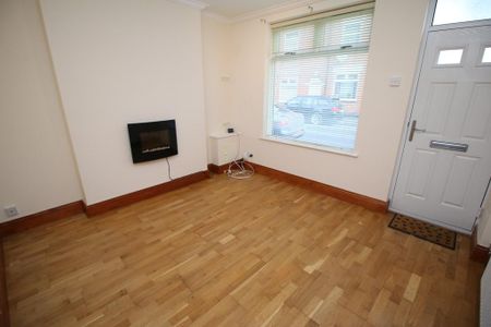 2 bedroom terraced house to rent - Photo 2
