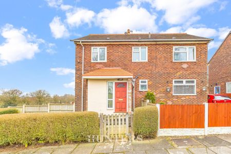 2 bedroom Flat To Let - Photo 2