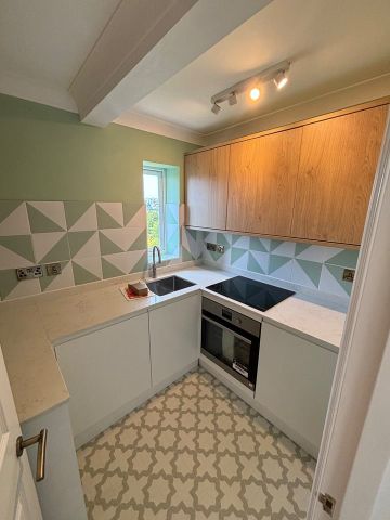 1 Bed Flat, Beaconsfield Villas, BN1 - Photo 4