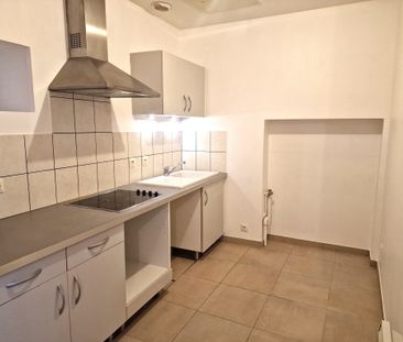 Location Appartement 2 pièces 59m² MONTELIMAR 26200 - Photo 2