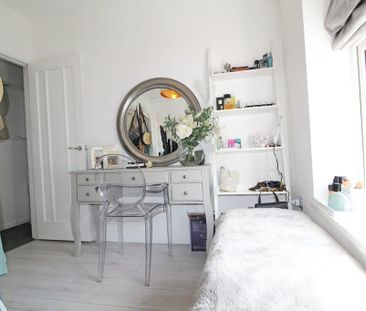 2 bedroom end of terrace house to rent - Photo 4