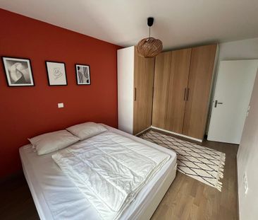 Location Appartement 3 pièces Meublé 62m² LYON 7ème - Photo 2